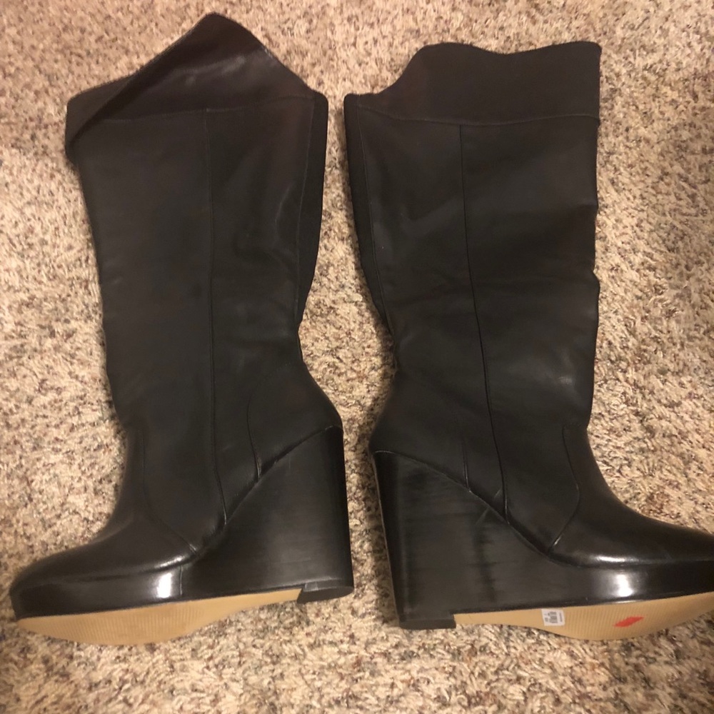 Black Boots BRAND NEW